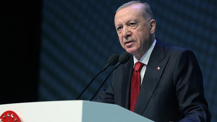 Cumhurbaşkanı Erdoğan’dan eski bakan Mustafa Demir için taziye mesajı